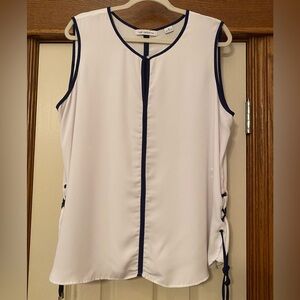 Liz Claiborne Womens Sleeveless White Top With Navy Tie Sides Sz XL